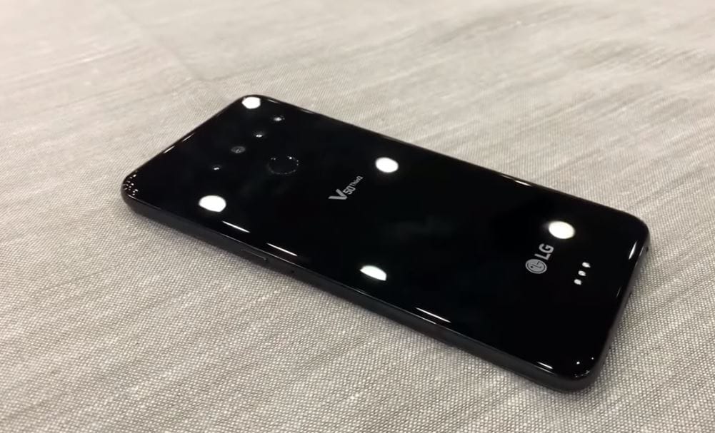 LG 5G smartphone V50ThinQ