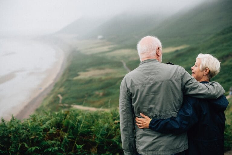Discover Love: SeniorPeopleMeet for 55+ Singles