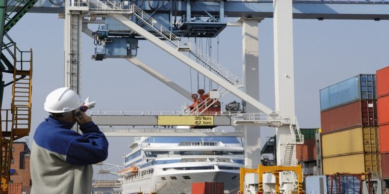 Guide to Buying New and Used Shipping Containers Safely