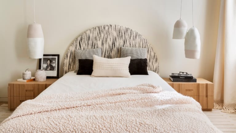 Minimalist Bedroom Furniture Selection: A Guide