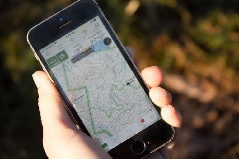 Transform Your Smartphone into a GPS Receiver Today