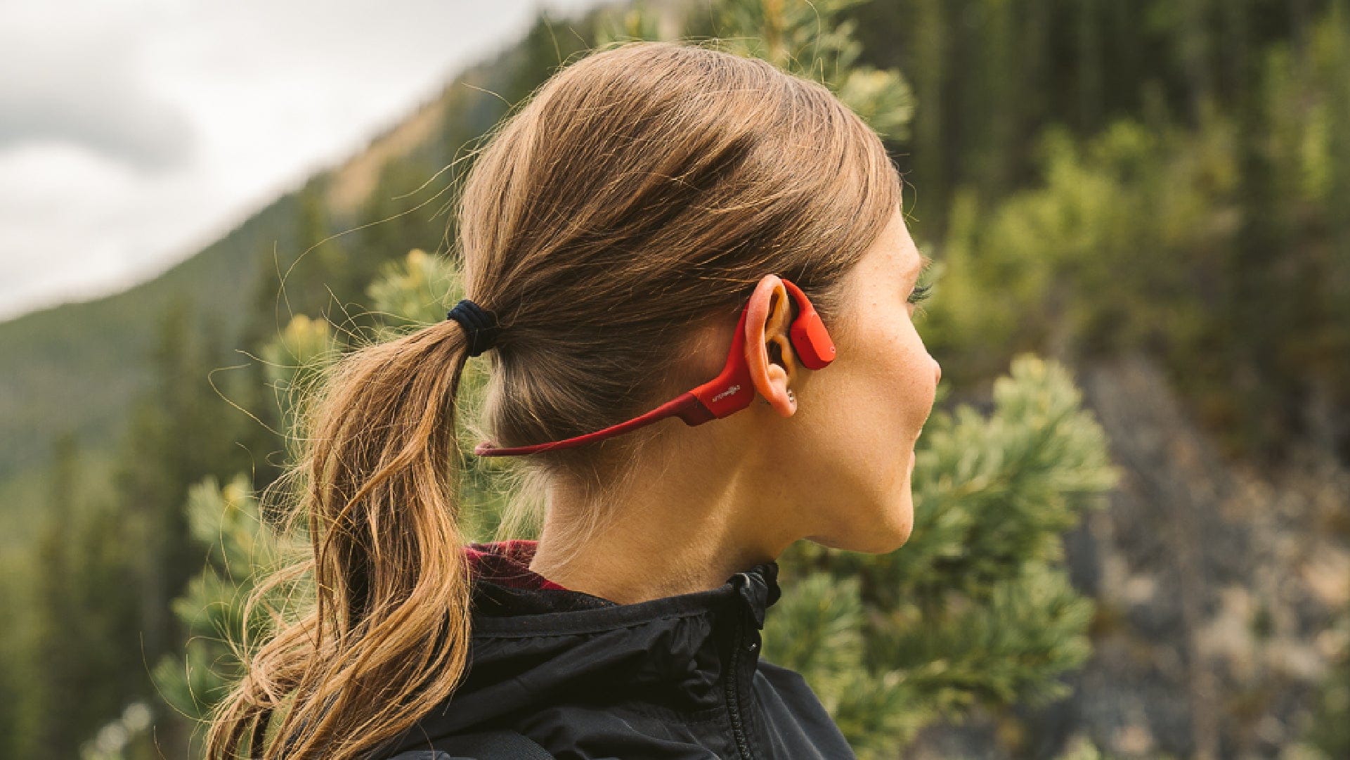 Can Open-back Headphones Be Used for Outdoor Activities?