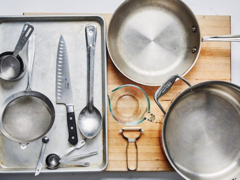 Top 10 Essential Utensils for Beginner Cooks in 2023